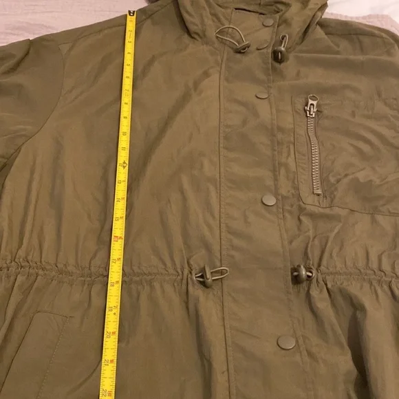 H&M olive green light long jacket. Size Xs / S - Picture 11 of 14